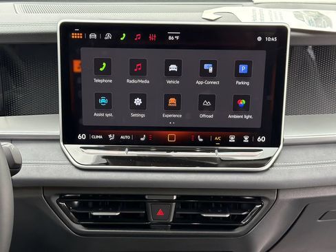 New 2026 Volkswagen Tiguan SE AWD/4WD image 12