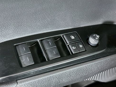 Used 2025 Toyota Camry LE FWD image 15