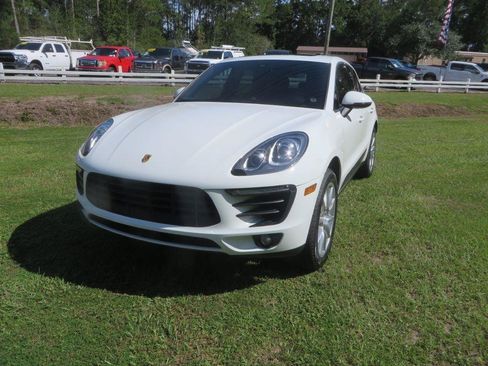 Used 2017 Porsche Macan S AWD/4WD image 2