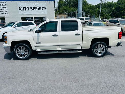 Used 2015 Chevrolet Silverado 1500 High Country w/ High Country Premium Package RWD image 2