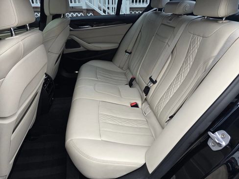 Used 2018 BMW M550i xDrive w/ Driving Assistance Package AWD/4WD image 18