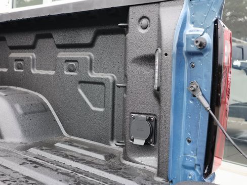 New 2025 GMC Sierra 2500 Denali w/ Denali Reserve Package image 37