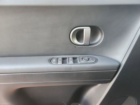 New 2026 Hyundai Ioniq 5 SEL image 22
