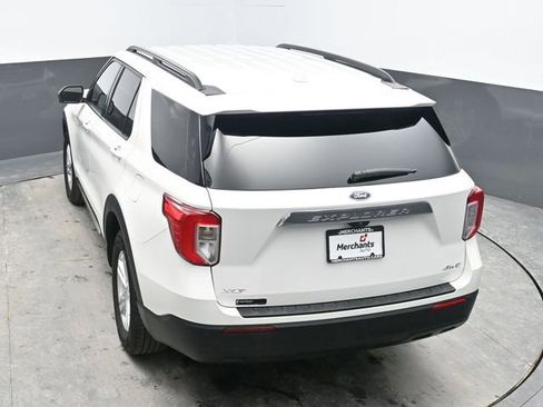Used 2022 Ford Explorer XLT image 22
