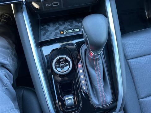 Used 2024 Chevrolet Colorado Z71 w/ Z71 Convenience Package 2 image 20