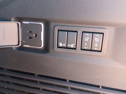 New 2026 Chevrolet Tahoe High Country image 21