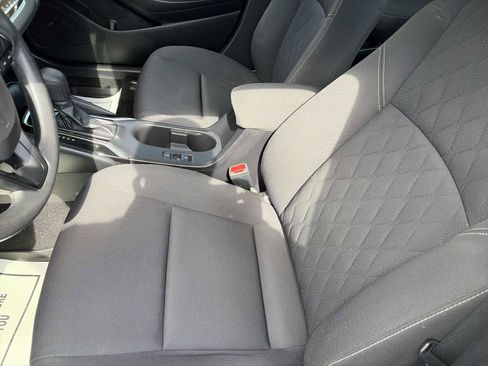 Used 2023 Toyota Corolla LE image 13