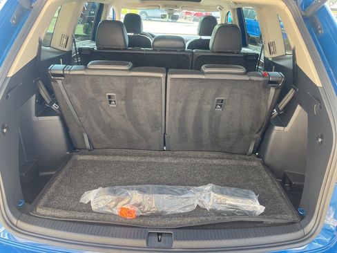 Certified 2025 Volkswagen Atlas SEL image 14