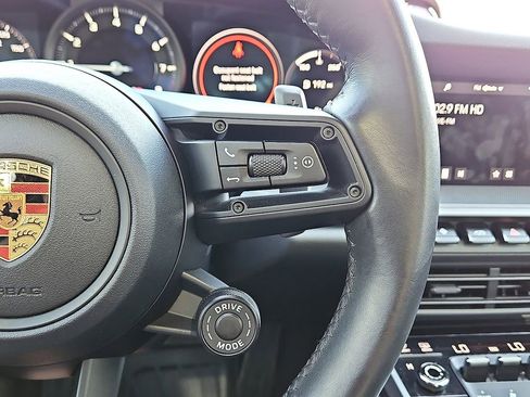 Used 2020 Porsche 911 Carrera S image 22