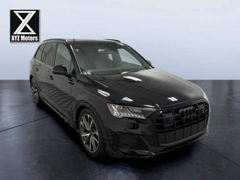 Used 2023 Audi SQ7 Prestige w/ Sport Package AWD/4WD image 9