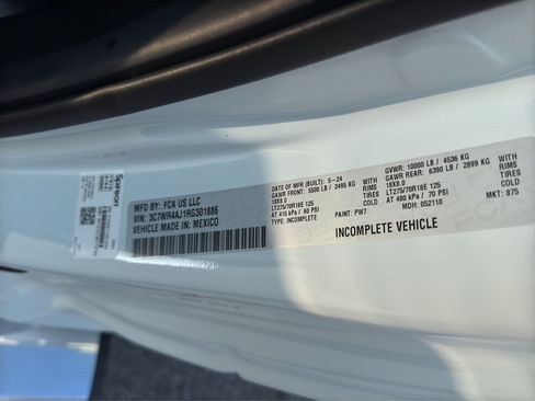 Used 2024 RAM 2500 Tradesman RWD image 19