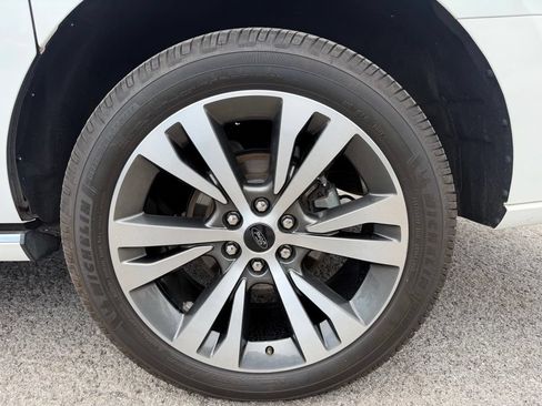 Used 2021 Ford Expedition Max Platinum AWD/4WD image 9
