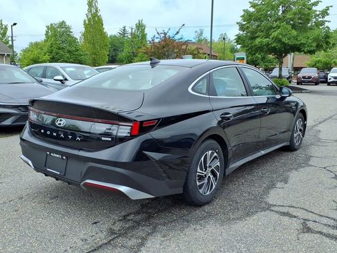 New 2026 Hyundai Sonata Blue FWD image 4