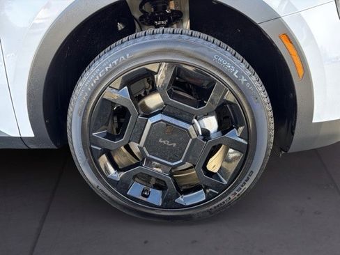 Certified 2025 Kia Sorento X-Line EX image 9