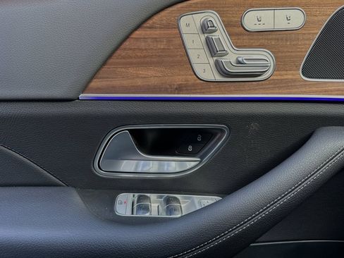 Used 2025 Mercedes-Benz GLE 350 4MATIC image 7