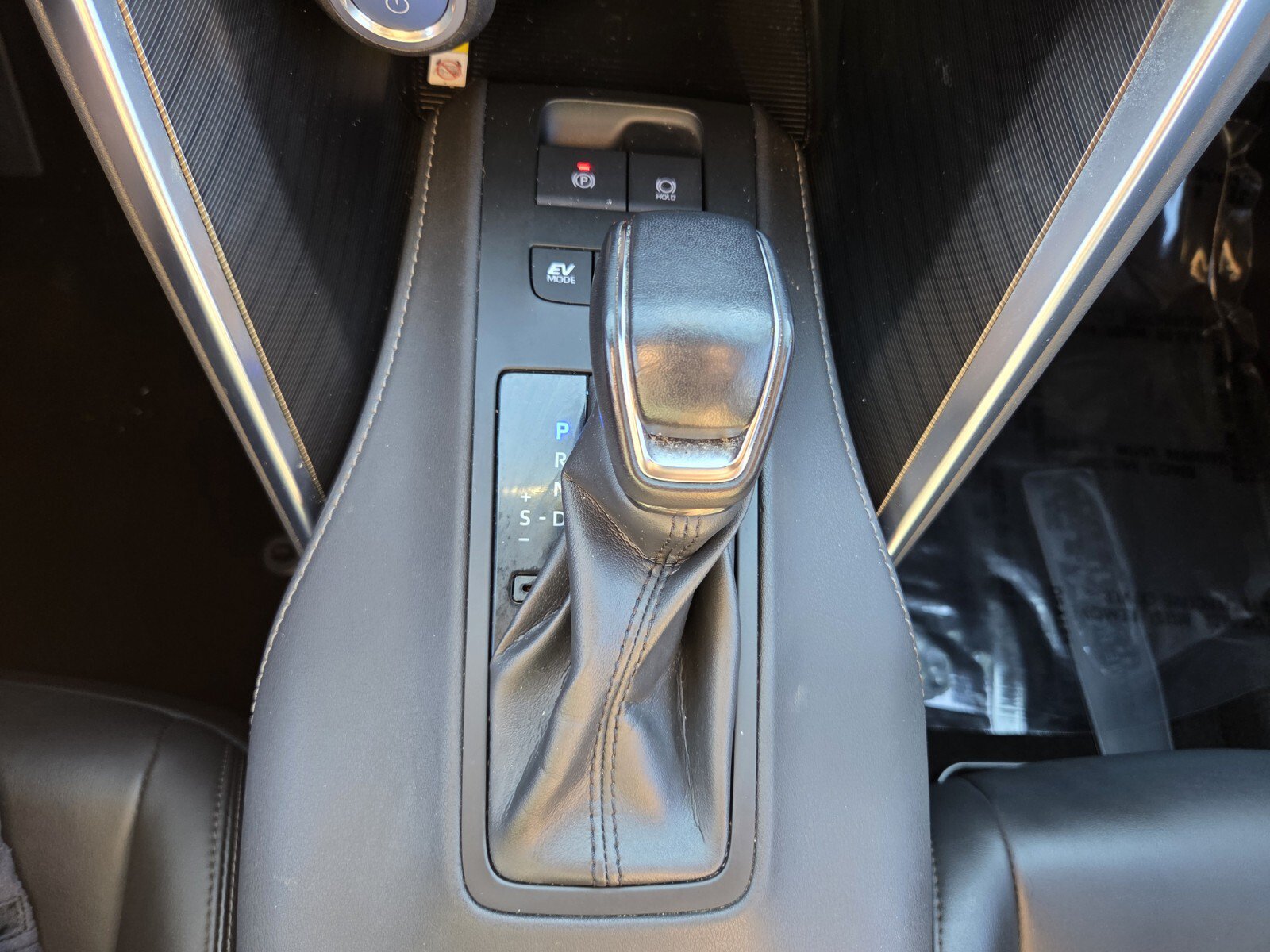 Used 2022 Toyota Venza XLE AWD/4WD image 24