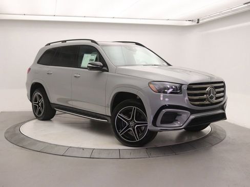 New 2026 Mercedes-Benz GLS 450 4MATIC image 1