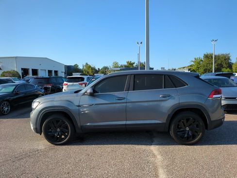 Certified 2021 Volkswagen Atlas Cross Sport SE FWD image 2
