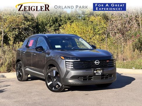 Certified 2025 Nissan Kicks SR w/ Illumination Package image 1