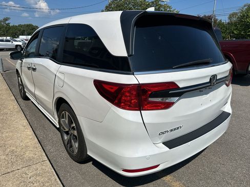 Used 2023 Honda Odyssey Touring image 6