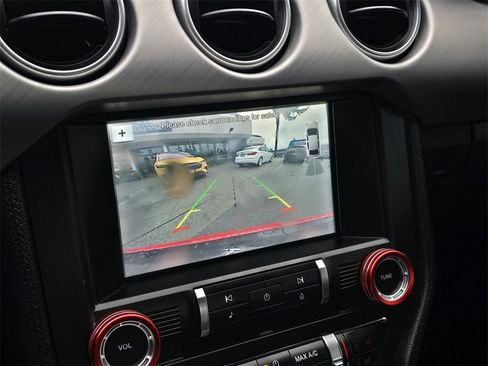 Used 2018 Ford Mustang Premium image 29