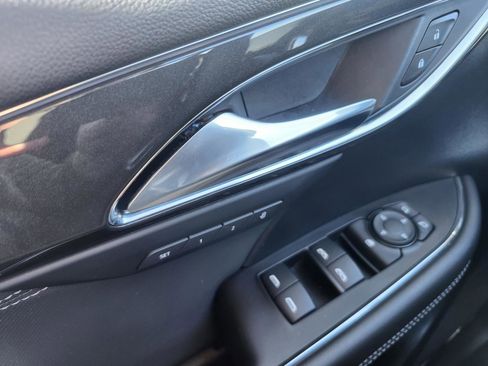 Used 2025 Buick Envision Preferred AWD/4WD image 19