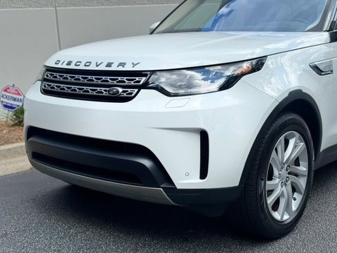 Used 2018 Land Rover Discovery HSE AWD/4WD image 3