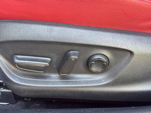 Used 2022 Toyota Camry XSE image 13