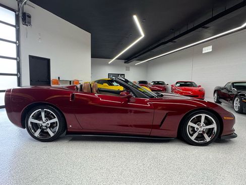 Used 2006 Chevrolet Corvette Convertible w/ Preferred Equipment Group RWD image 16