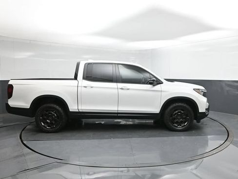 Certified 2025 Honda Ridgeline TrailSport+ image 15