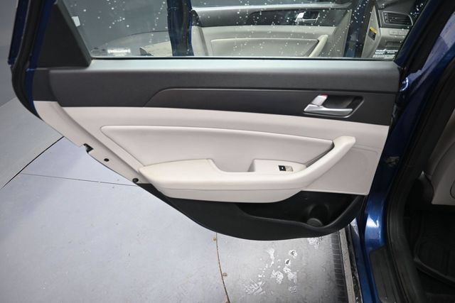 Used 2017 Hyundai Sonata Sport w/ Value Edition Package 02 FWD image 13