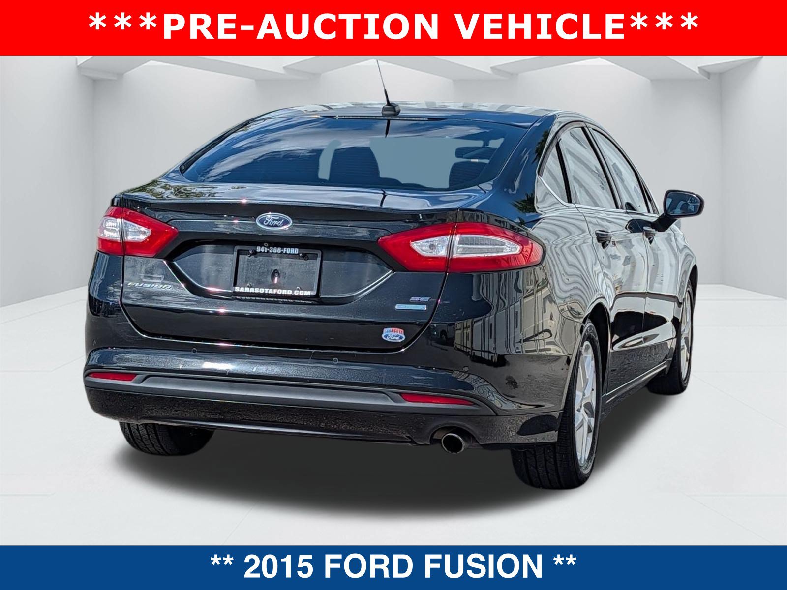 Used 2015 Ford Fusion SE FWD image 3