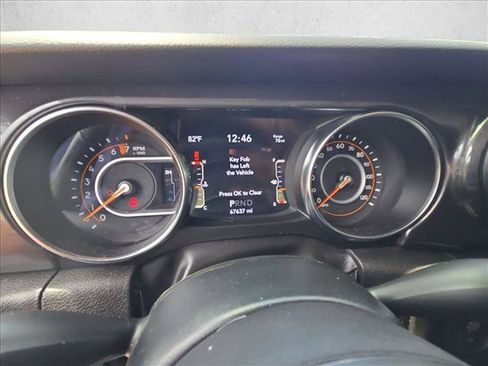 Used 2022 Jeep Gladiator Sport AWD/4WD image 11