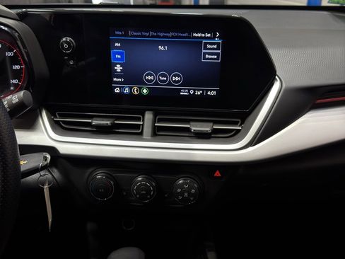 Used 2024 Chevrolet Trax RS image 26