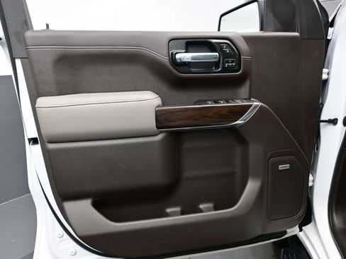 Used 2020 GMC Sierra 1500 SLT w/ SLT Premium Plus Package image 9