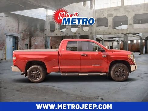 Used 2017 Toyota Tundra SR5 AWD/4WD image 1