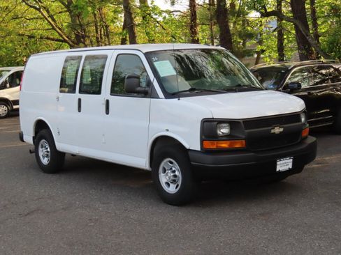 Used 2015 Chevrolet Express 2500 image 5