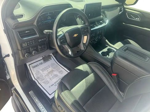 Used 2024 Chevrolet Tahoe Premier w/ Premium Package AWD/4WD image 8
