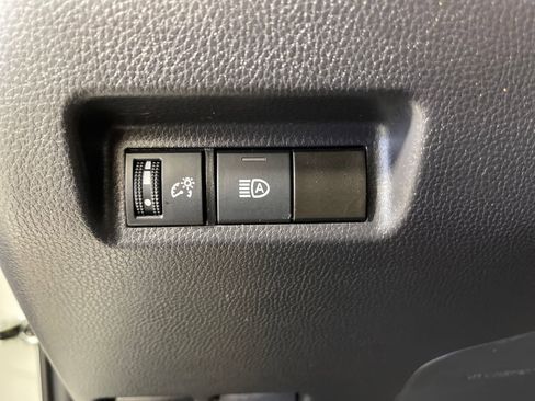 Certified 2025 Toyota RAV4 XLE image 29