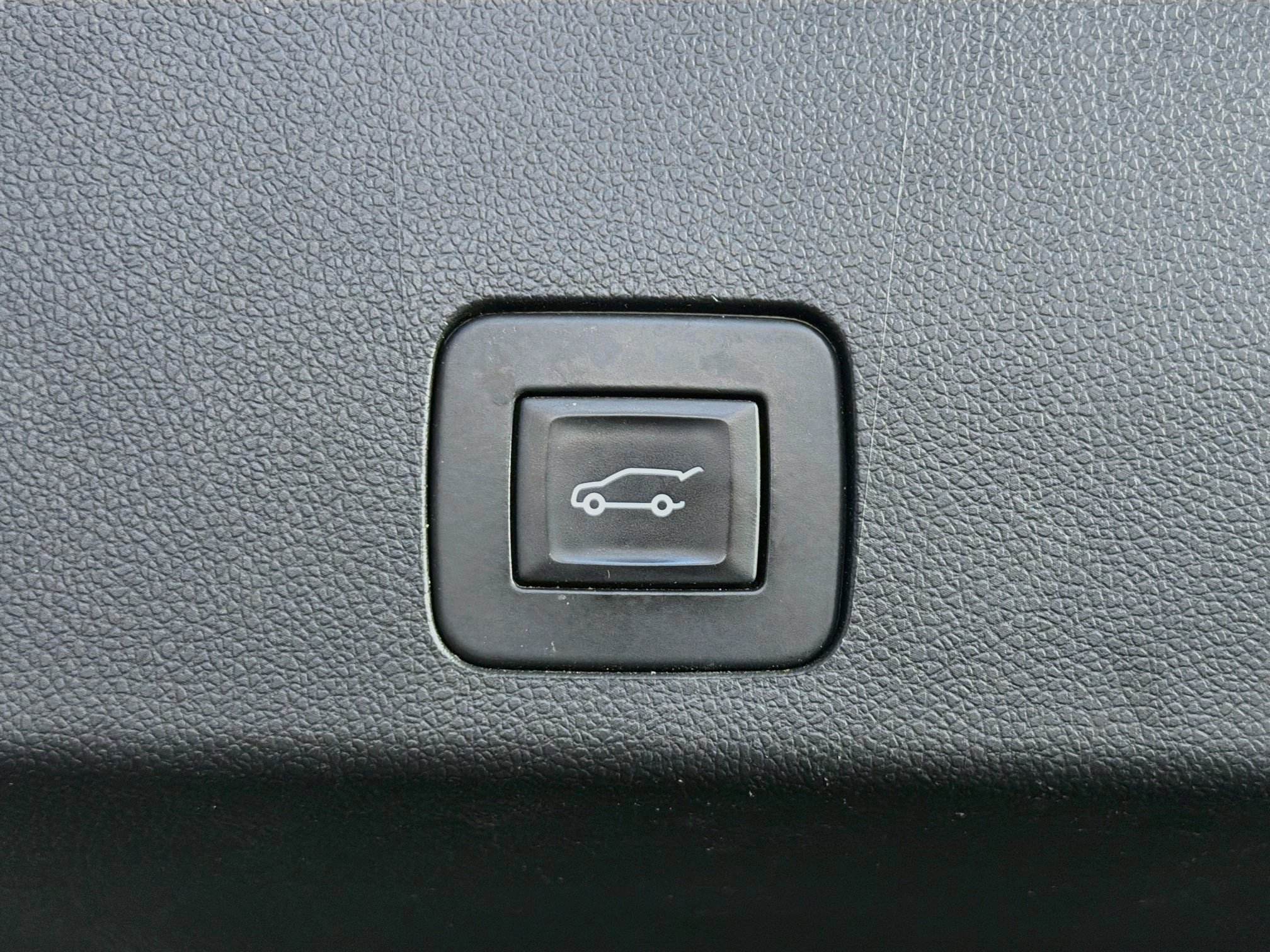 Used 2024 Buick Encore GX Sport Touring w/ Experience Buick Package FWD image 31