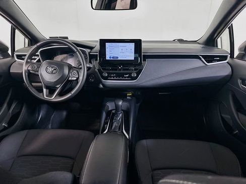 Used 2025 Toyota Corolla SE w/ SE Package image 13