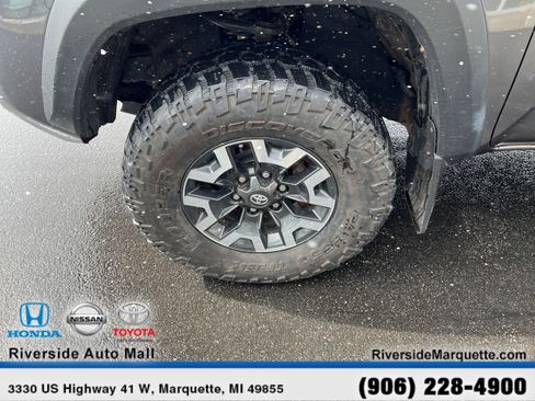 Used 2019 Toyota Tacoma TRD Off-Road image 11