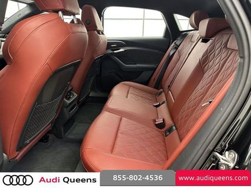 Used 2025 Audi S6 e-tron Prestige image 13