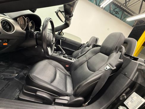 Used 2012 MAZDA MX-5 Miata Grand Touring w/ Premium Pkg RWD image 16