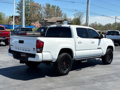 Used 2023 Toyota Tacoma SR5 image 3