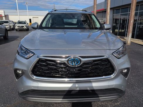 Used 2023 Toyota Highlander Platinum AWD/4WD image 8
