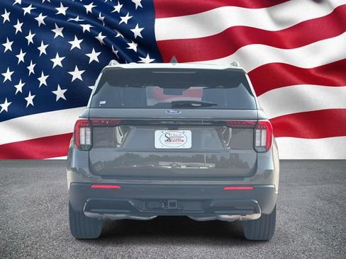 New 2026 Ford Explorer ST-Line w/ ST-Line Street Pack RWD image 9