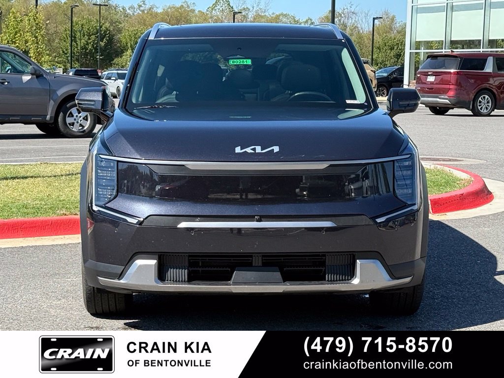 Certified 2026 Kia EV9 Wind AWD/4WD image 2