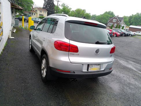 Used 2017 Volkswagen Tiguan Wolfsburg Edition AWD/4WD image 3
