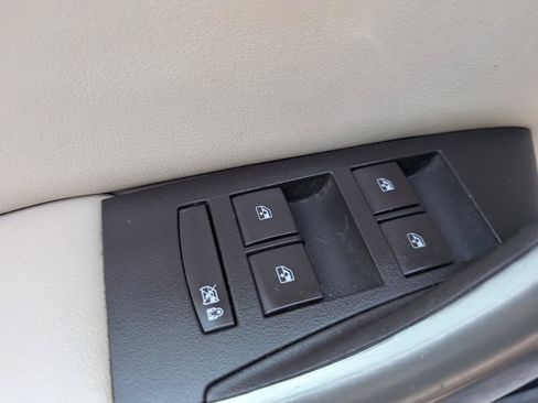 Used 2014 Buick Verano FWD image 23